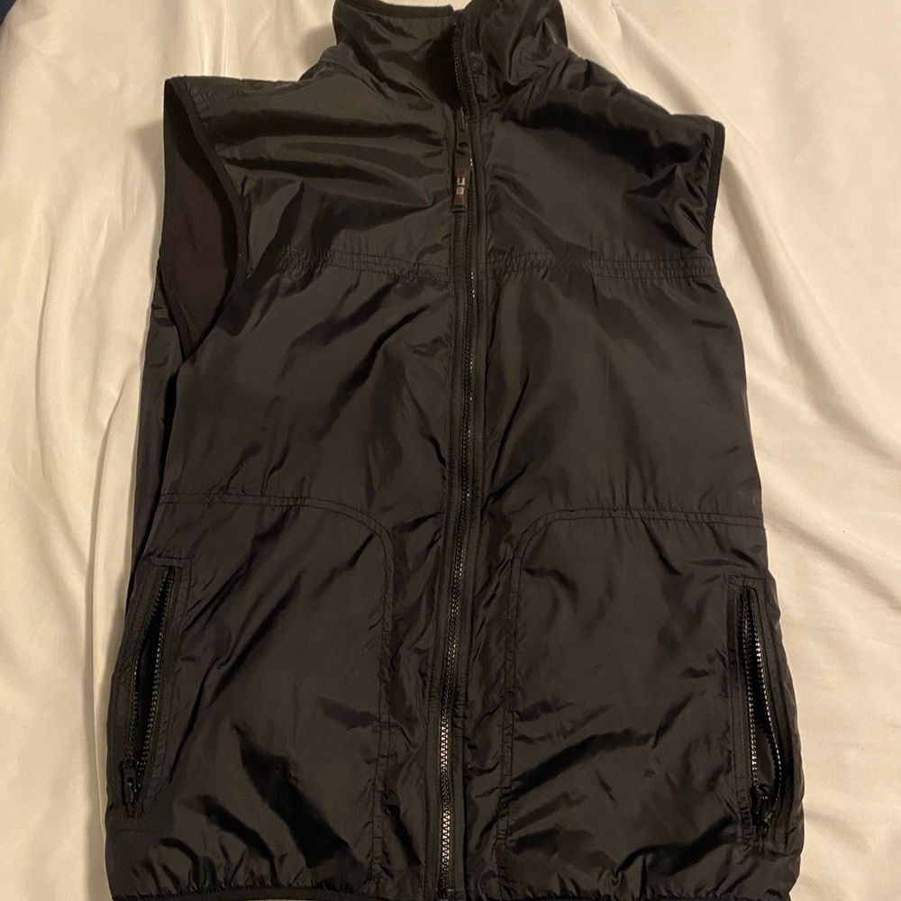 PRICE DROP! Union Bay full-zip Reversible winter vest. Men’s S (fits like a M)